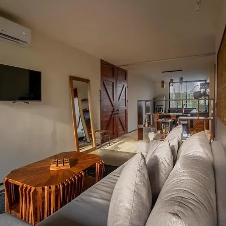 Private Rooftop With Jacuzzi Sleeps 8 In La Veleta